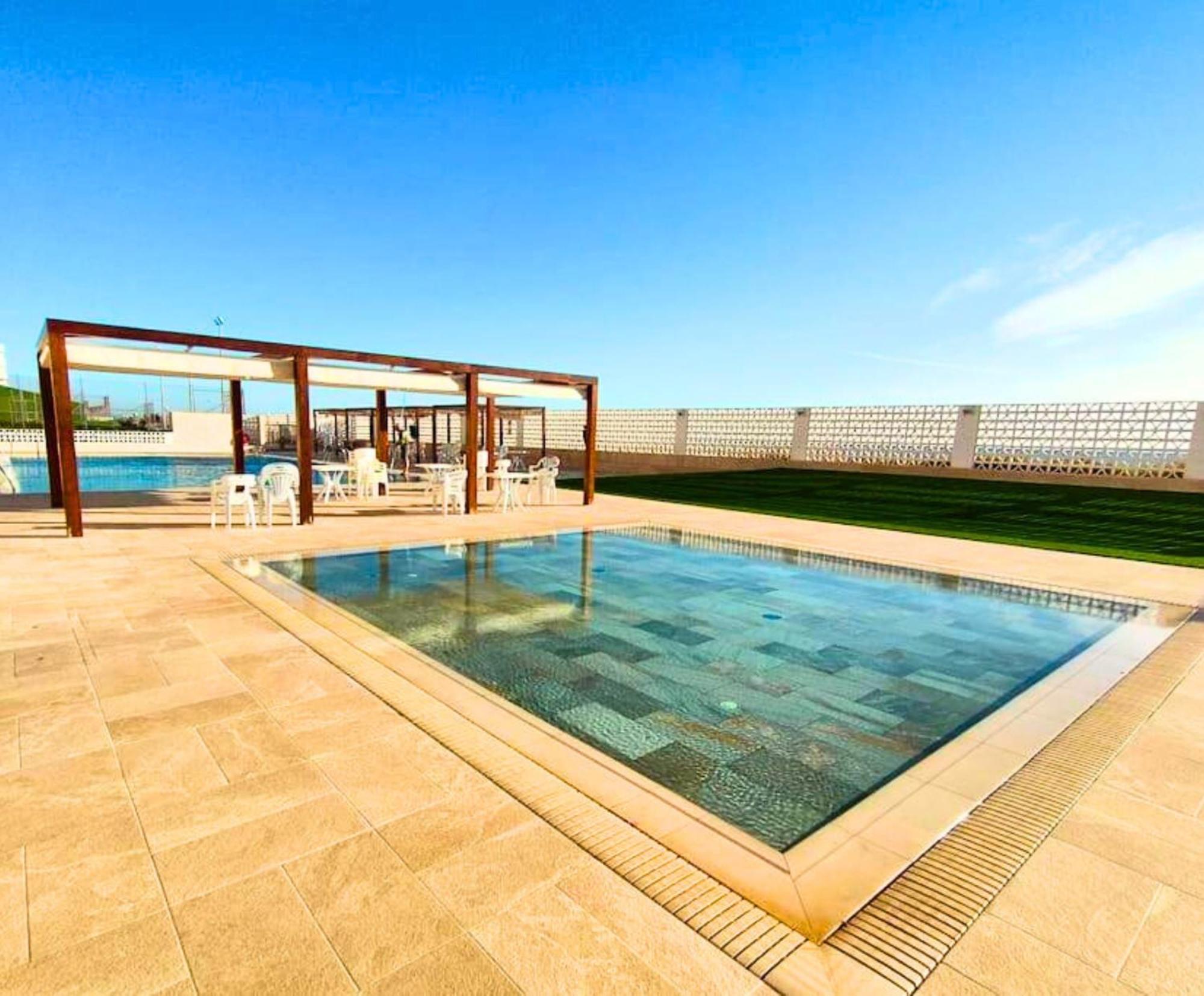 Apartamento Premium Con 5 Piscinas Barbacoa Tenis Frontenis มาเรนีเบลา ภายนอก รูปภาพ